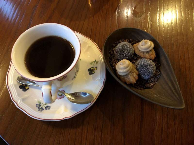 Excellent coffee and petits fours to round off the meal Excellent coffee and petits fours to round off the meal