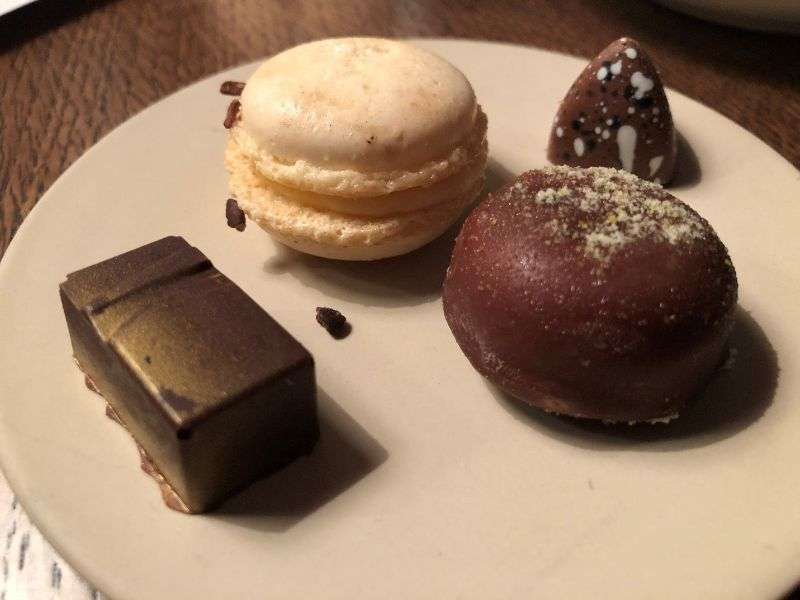 Excellent petit fours