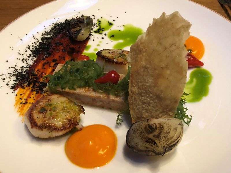 The hand dived scallops