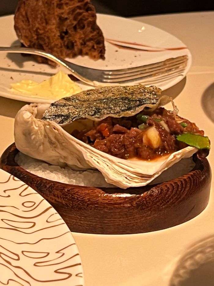 The oyster shell side dish The oyster shell side dish