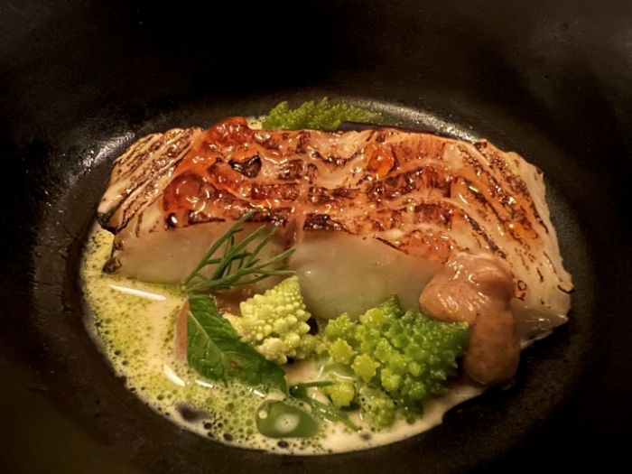 Baked hake with mussels