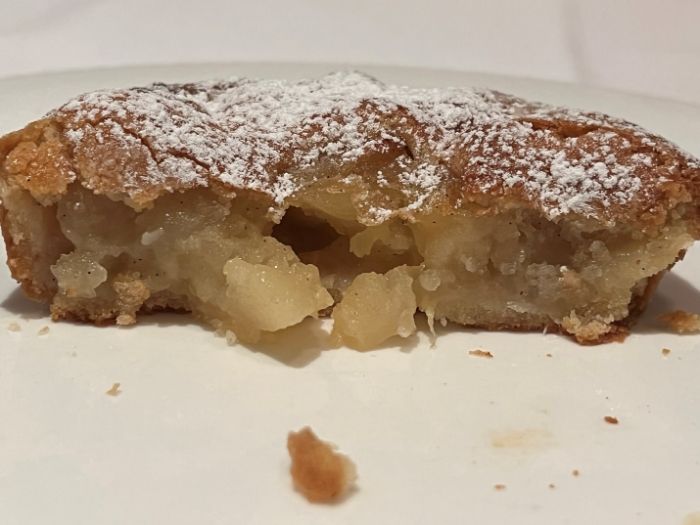 Inside the apple pie Inside the apple pie