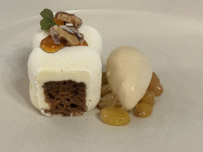 Dessert of carrot cake Dessert of carrot cake
