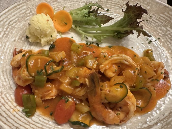 Prawns in sweet, sour and spicy sauce