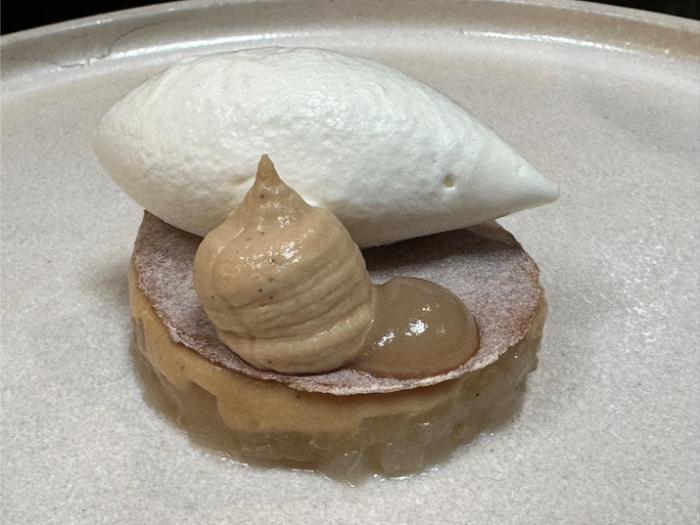 Riesling poached pear with brown sugar and bay leaf Riesling poached pear with brown sugar and bay leaf