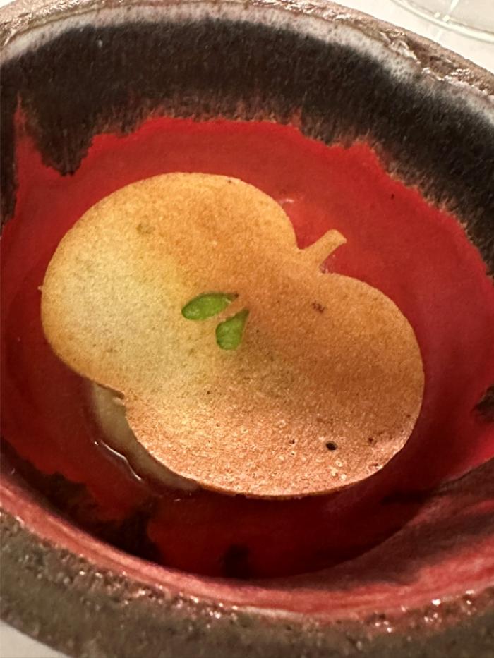 Pre-dessert of lemon sorbet Pre-dessert of lemon sorbet