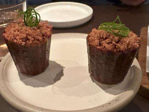 Canape of beetroot croustade