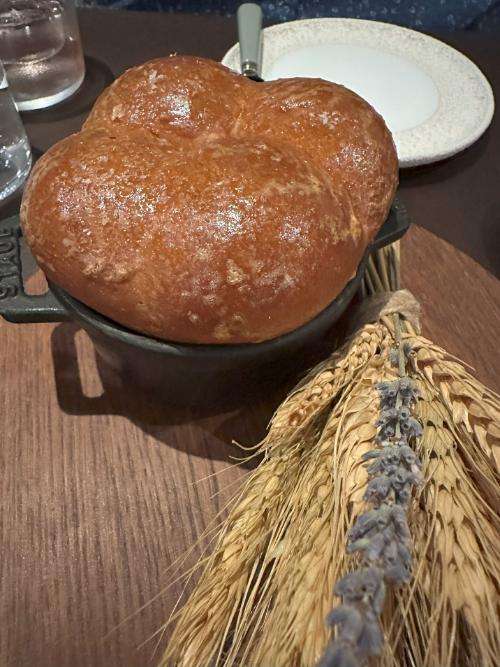 Parker House roll