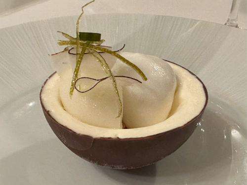 Coconut parfait Coconut parfait