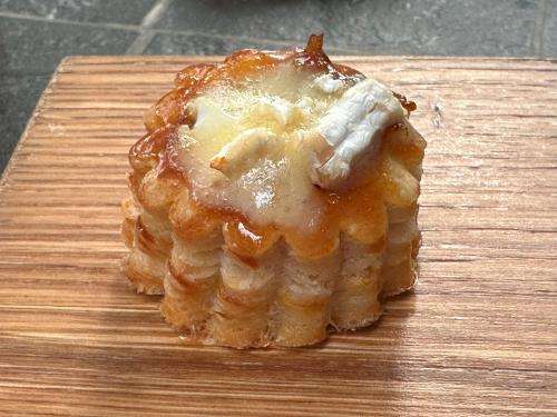 Caramelised onion vol-au-vent