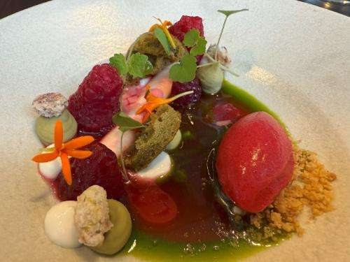 Raspberry dessert
