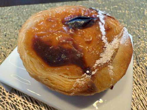 Petit four