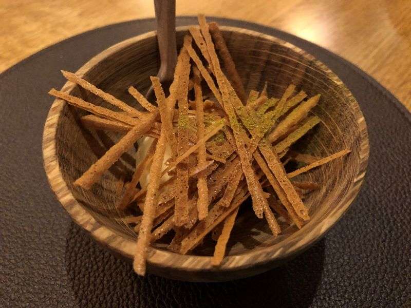 A pre-dessert of gingerbread tuiles