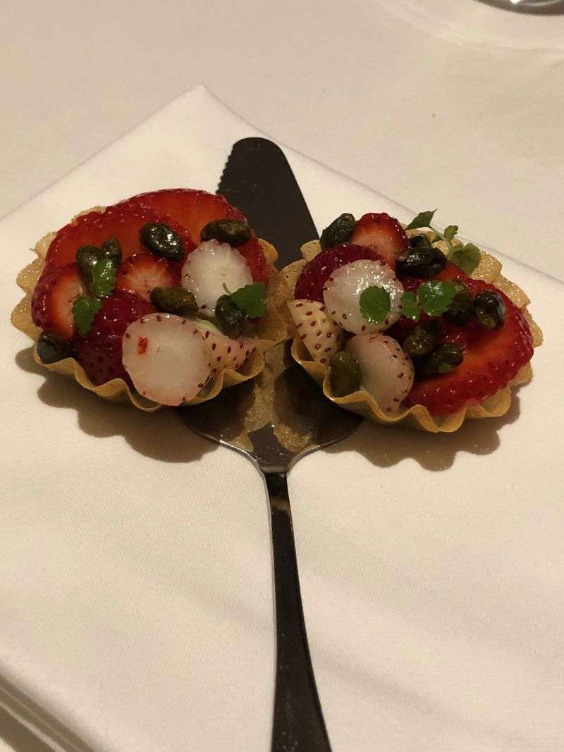 Blairgowrie strawberries in a tar Blairgowrie strawberries in a tar