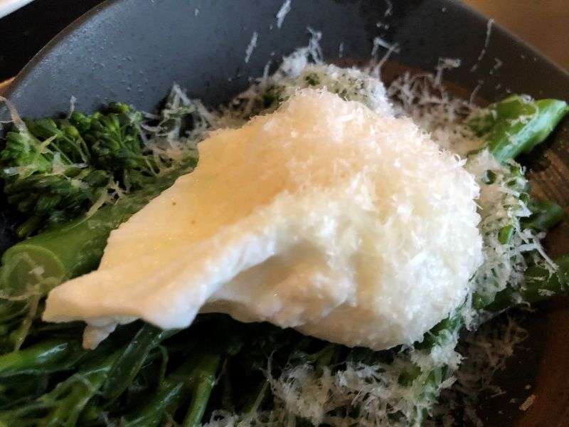 Side dish of broccoli