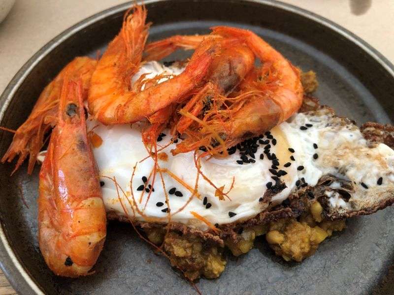 Tempura shell-on prawns